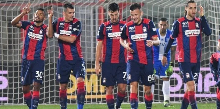 Верона - Кротоне