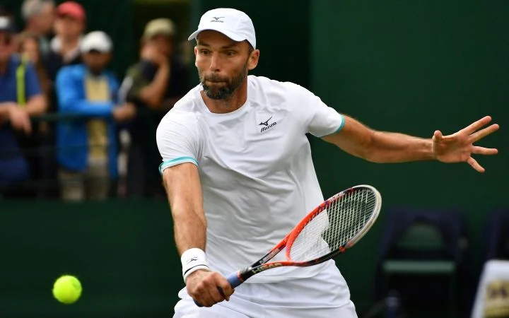 Роберто Кирос - Иво Карлович