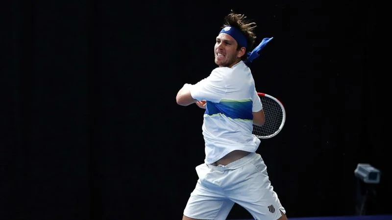 Кэмерон Норри - Адриан Маннарино