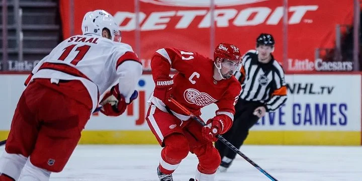 Детройт - Каролина