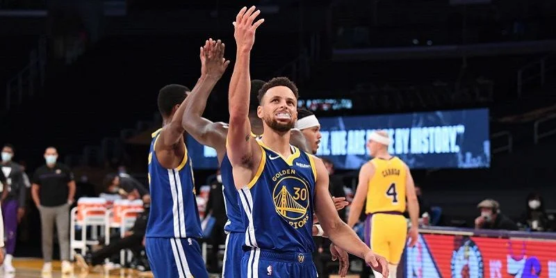 Голден Стэйт - Нью-Йорк