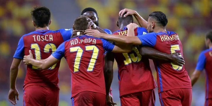 Стяуа (ФКСБ) - Волунтари