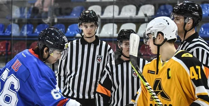 Алмаз - Крылья Советов