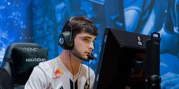 Team Vitality - NaVi