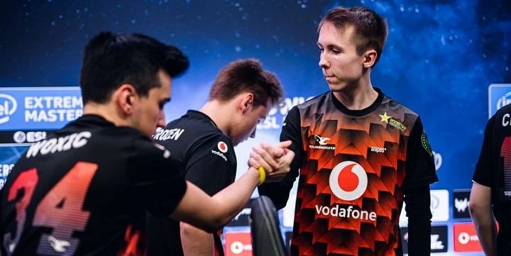 Heroic - MOUZ Heroic - MOUZ