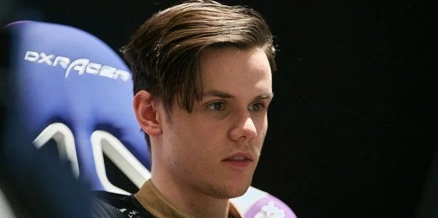 Ninjas in Pyjamas - Cloud 9