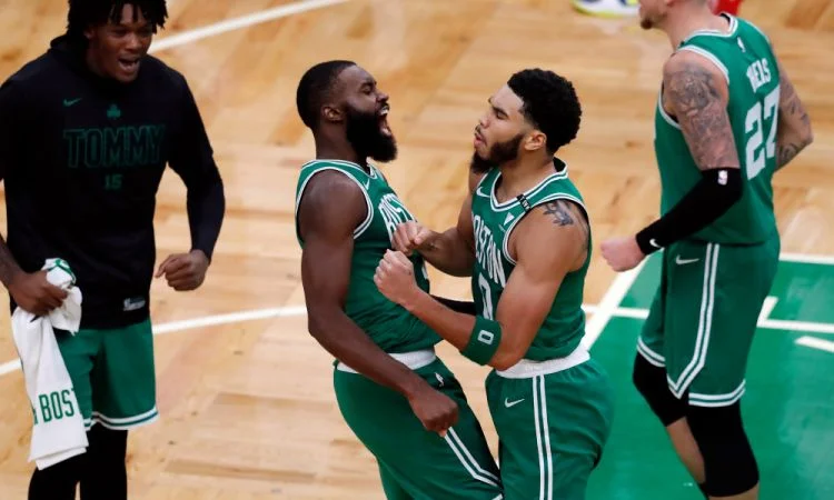 Сан-Антонио - Бостон