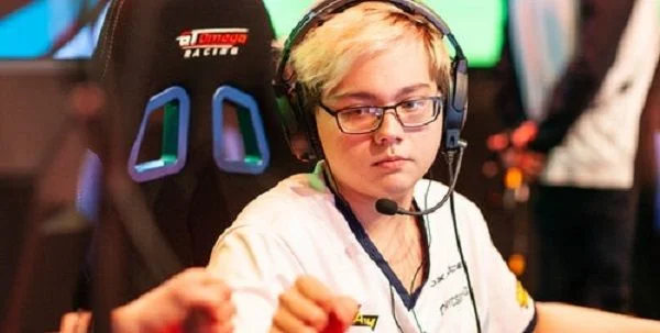 Gambit Esports - Team Spirit Gambit Esports - Team Spirit