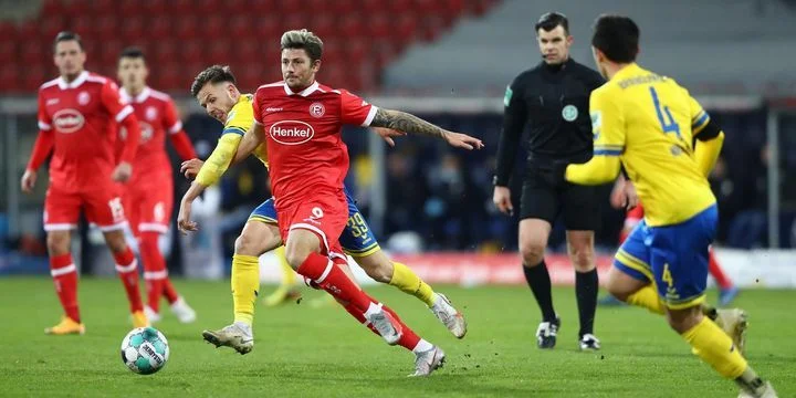 Кикерс Вюрцбург - Фортуна Дф