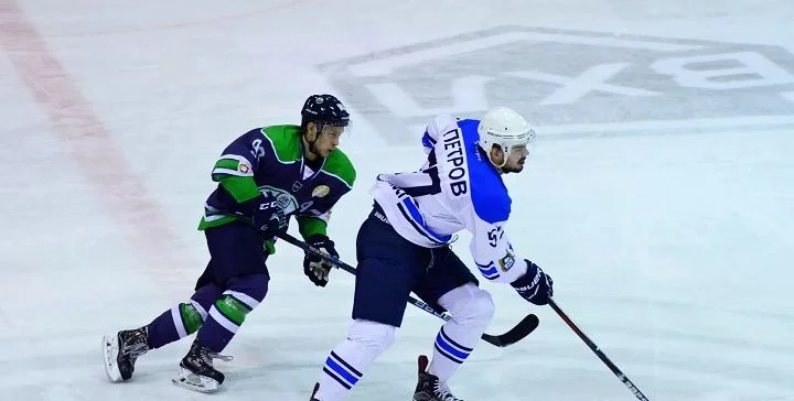 Горняк - Барс