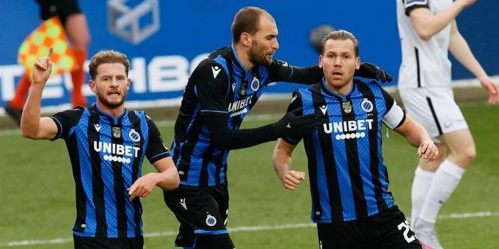 Брюгге - Стандард