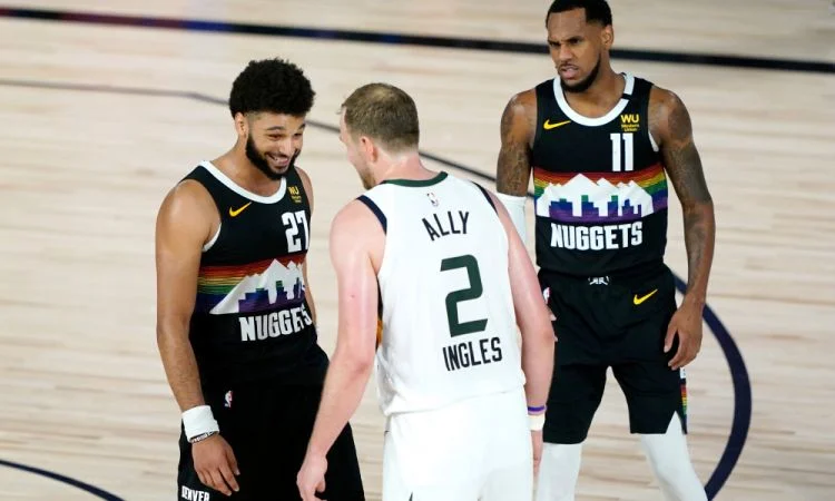 Денвер - Детройт