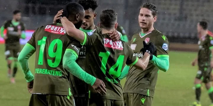 Ксамакс - Тун