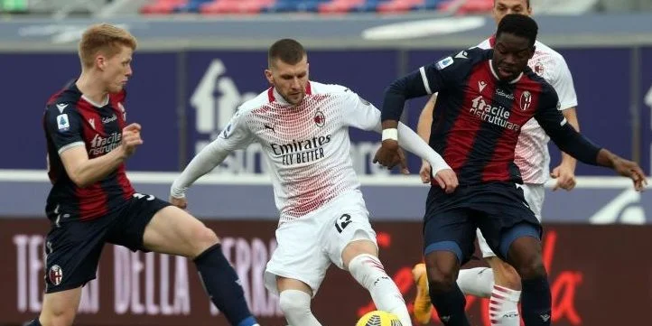 Милан - Кротоне