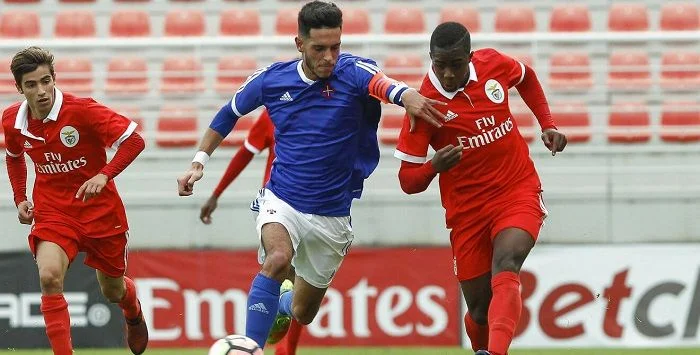 Белененсеш - Витория Гимарайнш Белененсеш - Витория Гимарайнш