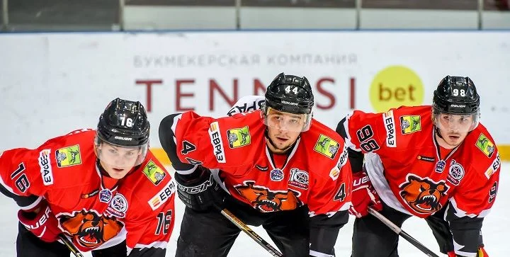 Стальные Лисы - Кузнецкие Медведи