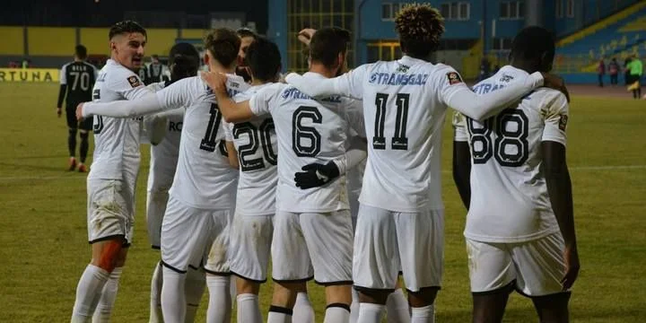 «Вииторул» Тыргу Жиу - Газ Метан