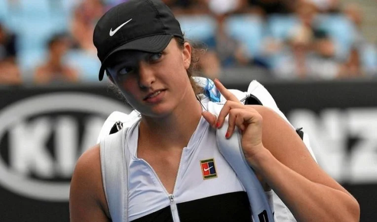 Ига Швентек - Фиона Ферро Ига Швентек - Фиона Ферро