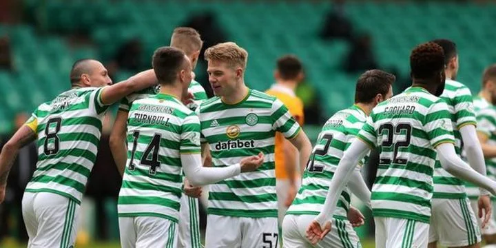 Сент-Джонстон - Селтик