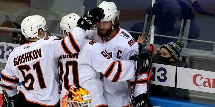 Амур - Автомобилист