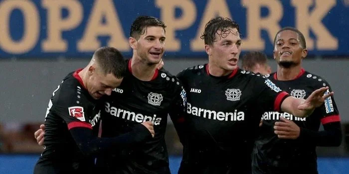 Янг Бойз - Байер