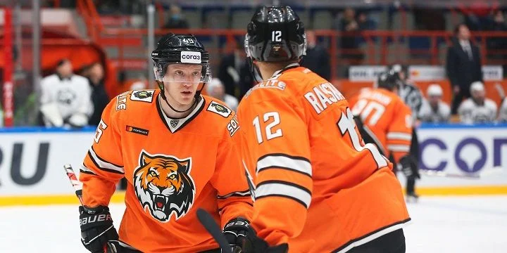 Амур - Нефтехимик