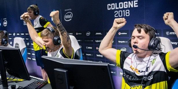 NaVi - Gambit Esports NaVi - Gambit Esports