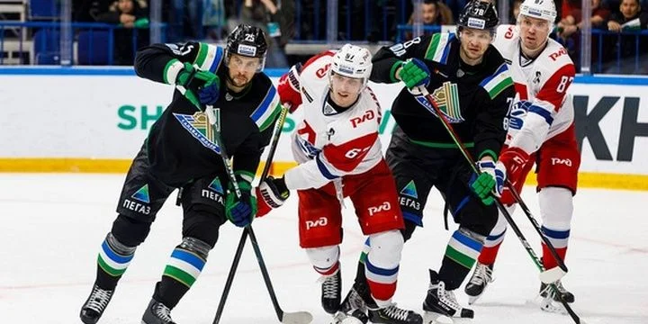 Локомотив - Салават Юл Локомотив - Салават Юл