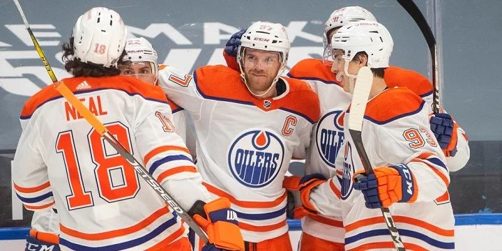 Эдмонтон - Торонто Эдмонтон - Торонто