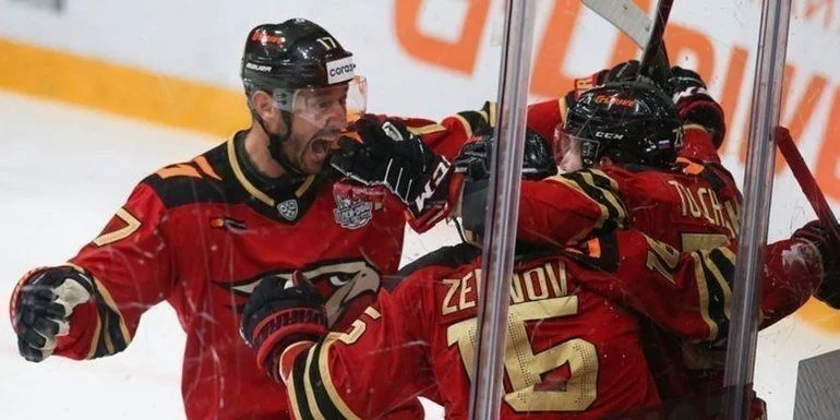 Автомобилист - Авангард Автомобилист - Авангард