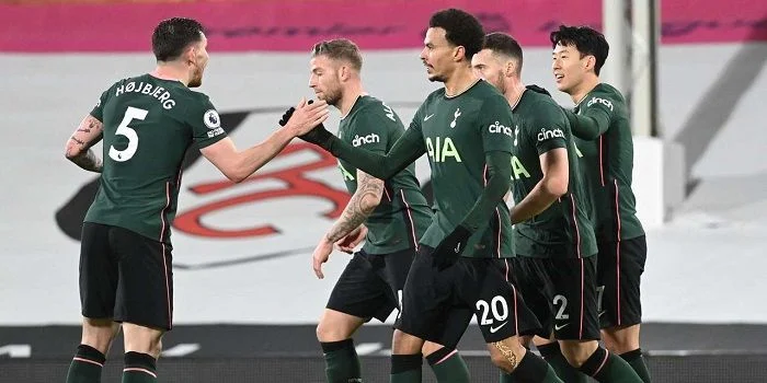 Тоттенхэм - Кристал Пэлас Тоттенхэм - Кристал Пэлас