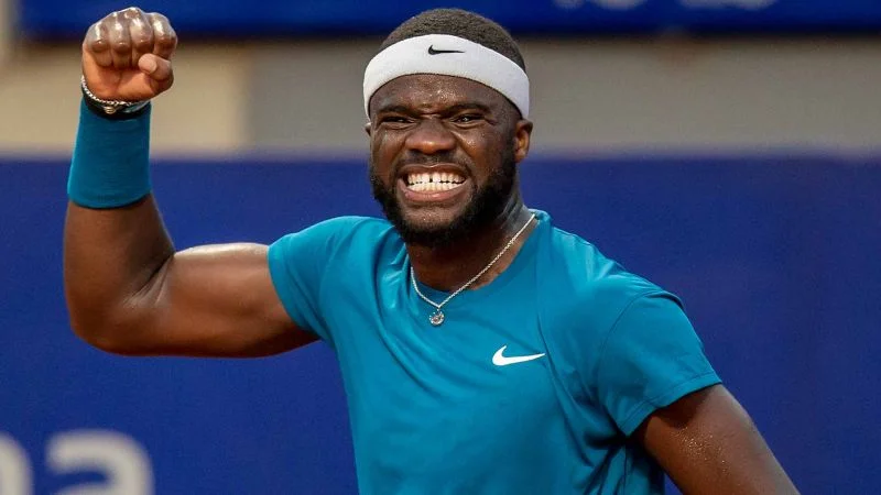 Фрэнсис Тиафо - Николас Харри Фрэнсис Тиафо - Николас Харри