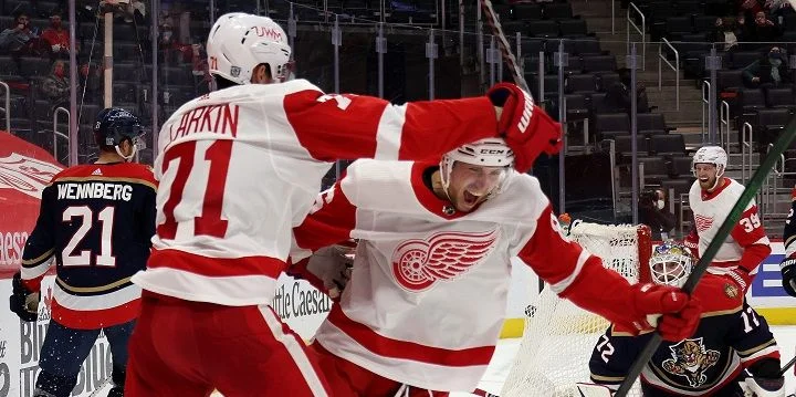 Детройт - Каролина