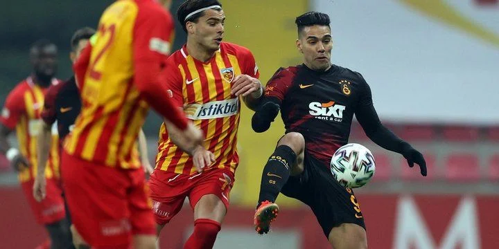 Галатасарай - Ризеспор