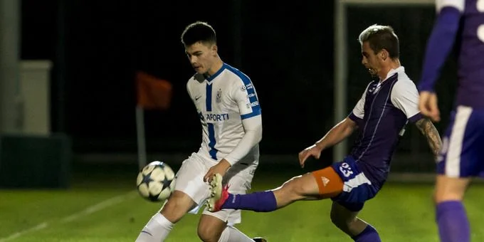 Этыр - Ботев Пловдив