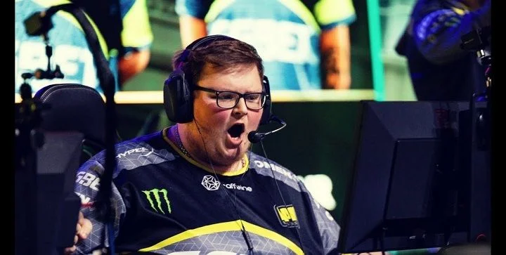 NaVi - Cloud 9 NaVi - Cloud 9