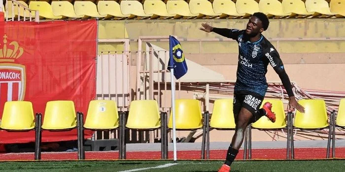 Нант - Лорьян Нант - Лорьян