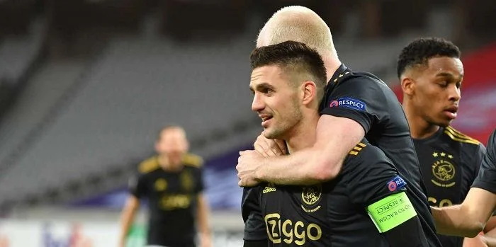 Аякс - Ден Хааг