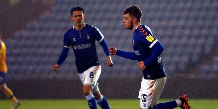 Олдхэм - Эксетер Сити Олдхэм - Эксетер Сити