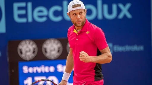 Себастьян Корда - Раду Албот