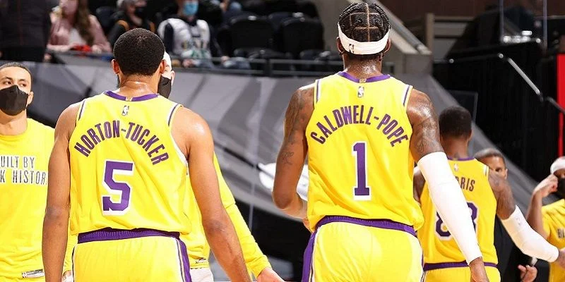 Лейкерс - Кливленд