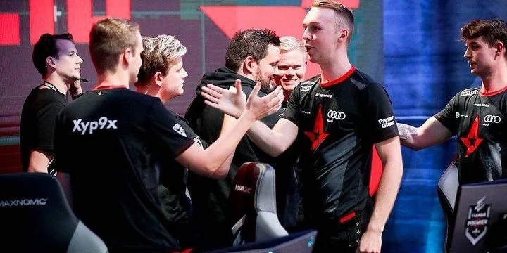 Astralis - Virtus.pro Astralis - Virtus.pro