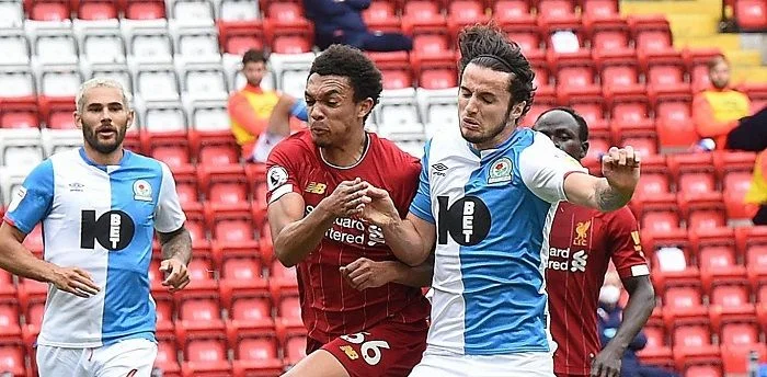 Уикомб Уондерерз - Блэкберн Уикомб Уондерерз - Блэкберн