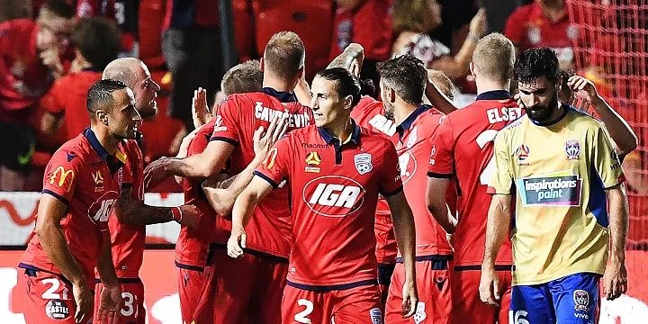 Аделаида Юнайтед - Макартур