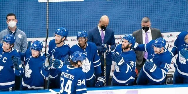 Торонто - Виннипег Джетс