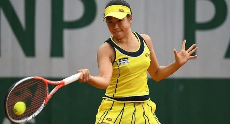 Онс Жабер - Нао Хибино Онс Жабер - Нао Хибино