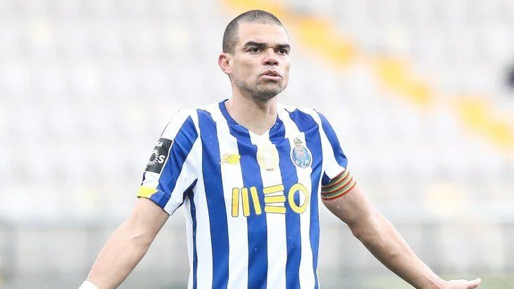 Насионал - Порту