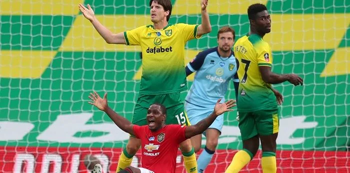 Норвич - Уотфорд Норвич - Уотфорд