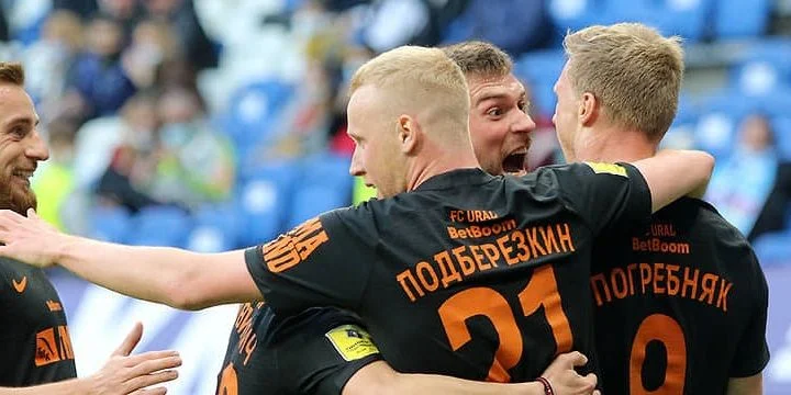 Урал - Ахмат