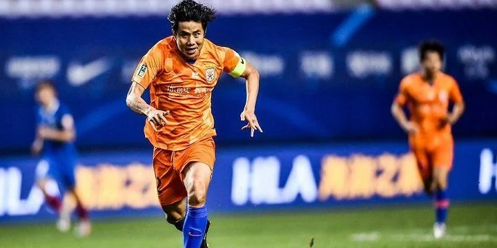 Шаньдун Тайшань - Гуанчжоу Эвергранд